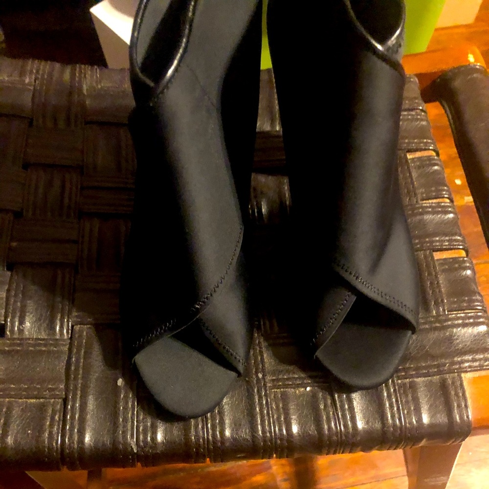 Black Ulycia Booties